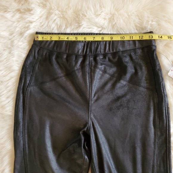 Free People Midnight NWT Vegan Faux Suede Black Leggings Size Small - Picture 14 of 16